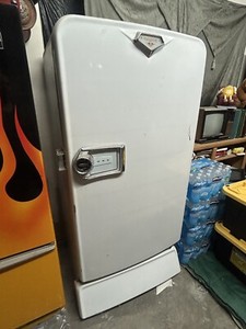 vintage hotpoint refrigerator
