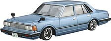 Kit Modelo Plástico Nissan 430 CEDRIC Sedán Aoshima Escala 1/24 063088