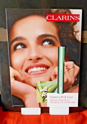 PLV doppelseitiger Karton Clarins, Mascara supra lift & curl, lächelnde Frau