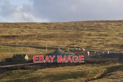 PHOTO  WORK ON THE LAGGAN-TORMORE PIPELINE AT FIRTH THE LAGGAN-TORMORE GAS FIELD