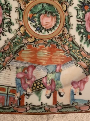Chinesisches Porzellan Canton Famille Rose Medaillon Teller Diamantform Geisha