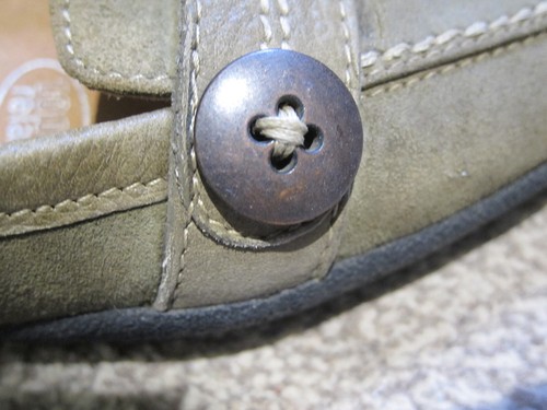 Hush Puppies leather comfort loafers; UK 3.5, EU 36; greenish worn-look khaki. - Picture 4 of 6