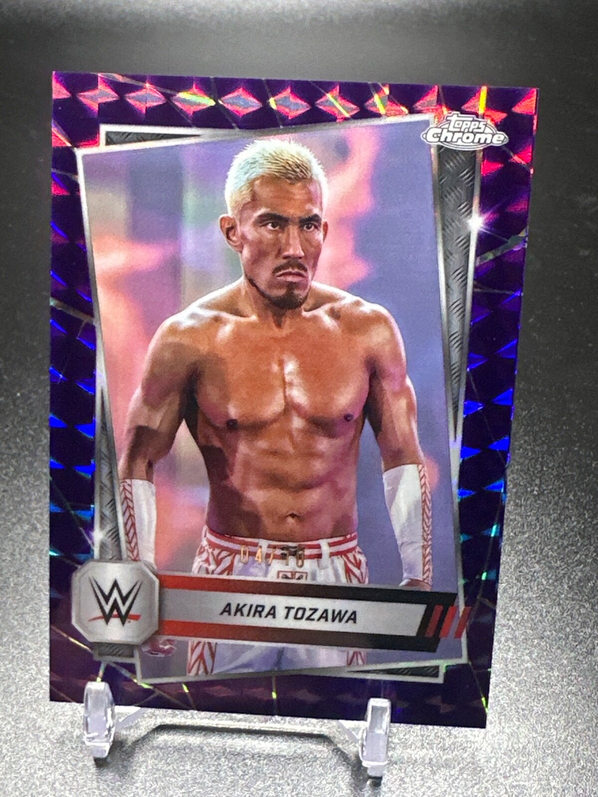 2025 Topps Chrome WWE #71 Akira Tozawa Purple Geometric Refractor 04/10