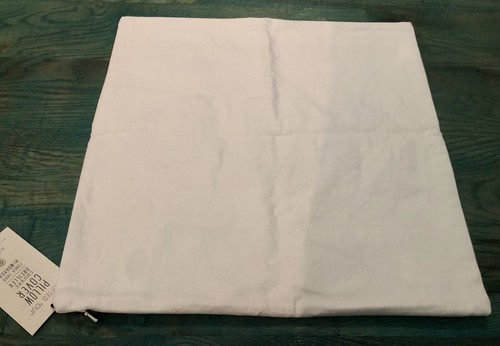 west elm Pillow Cover Tufted “oui” French Blue Sherpa 18x18 ~ NWT Pottery Barn - Picture 11 of 12