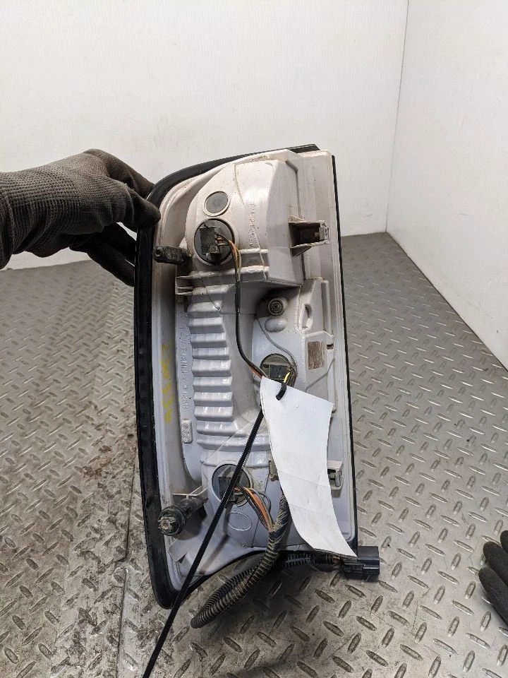 Passenger Right Tail Light Fits 15-22 CANYON 1176075 - Image 3 of 4