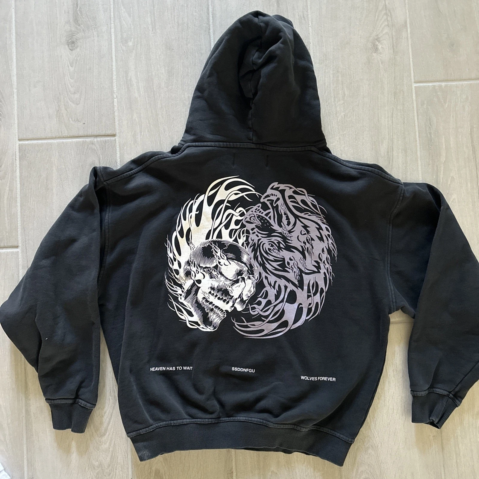 Darc Sport Black Wolves Forever Heaven Has to Wait Hoodie Mens SZ M