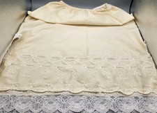 Vtg Victoria Secrets Jewels By SLT Half Slip Size Sm Embroidery Lace 27inch