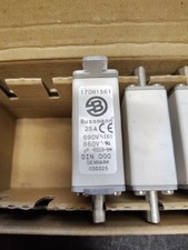 170M1561 Cooper Bussmann Fuse 170 M 1561 25A 690V TYPOWER ZILOX DENMARK 030325