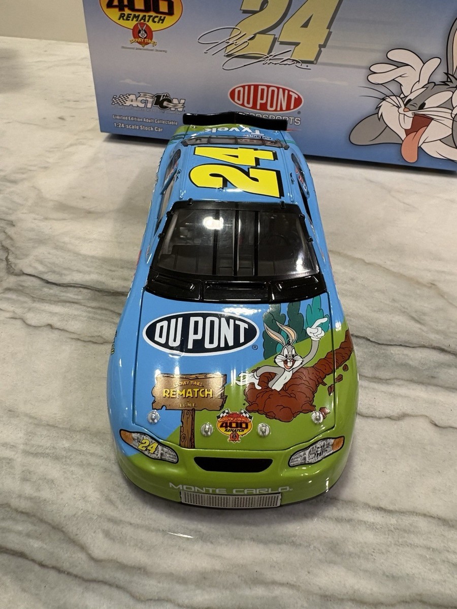 Jeff Gordon 2002 Looney Tunes Rematch Nascar 1/24 Diecast Action
