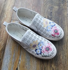 L'Artiste Spring Step Reallove Floral Laser-Cut Comfort Shoe White Leather EU41