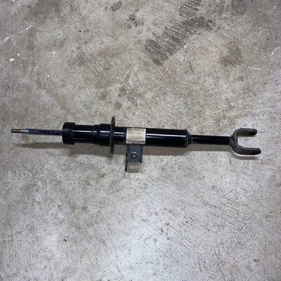 2014-2016 BMW 528i Front Right Suspension Strut 31316863660 OEM  