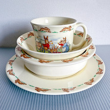 Royal Doulton Bunnykins 4 pc Child's Dish Set Plate Bowl Cup