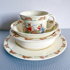 Royal Doulton Bunnykins 4 pc Child's Dish Set Plate Bowl Cup