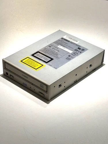 MASTERIZZATORE YAMAHA CRW 4416s INTERNAL SCSI 4X 4X 16X - MADE IN JAPAN