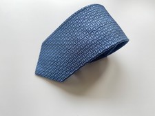 HERM S 100 Silk Tie Light Blue Chain Pattern H-Logo Weave USED Tie Only