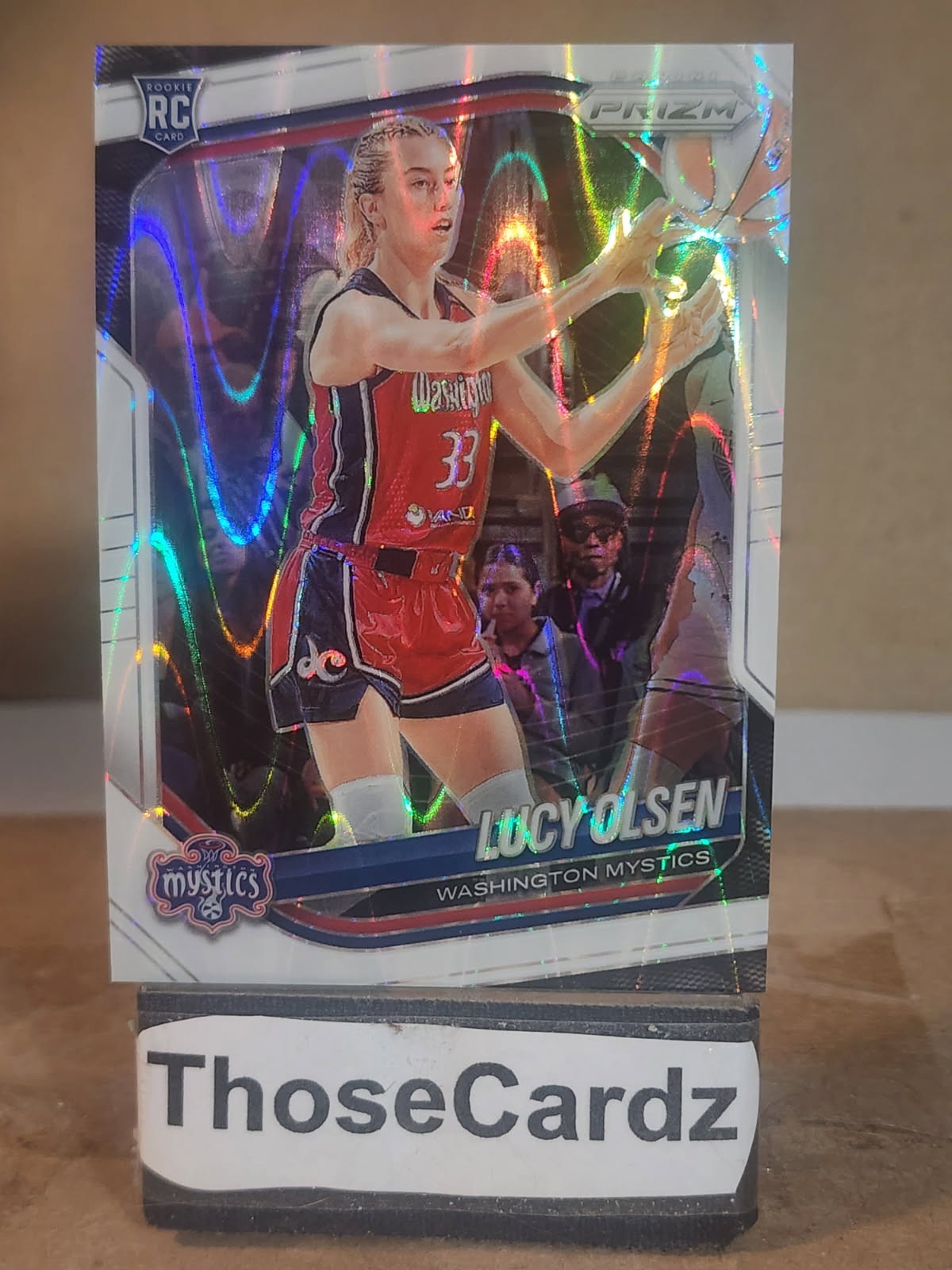 2025 Panini Prizm WNBA White Seismic Prizm #104 Lucy Olsen