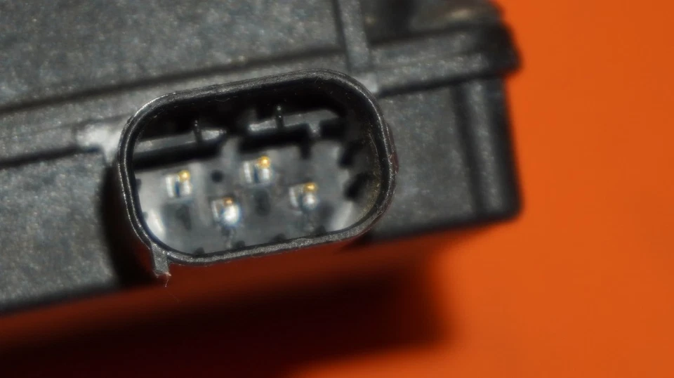 AUDI Q7 HOME LINK GARAGE MODULE 2010 2011 2012 2013 2014 2015 Q5 R8 8K0907410C - Image 3 of 4