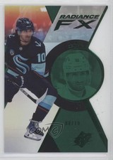 2023-24 SPx Radiance F/X Green 8/10 Matty Beniers #RFX-44