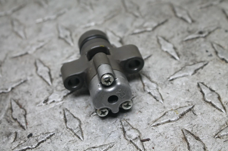 2009-2014 YAMAHA YZF R1 OEM ENGINE OIL PRESSURE RELIEF VALVE 14B-13490-00-00 e4 Foto 4 de 4