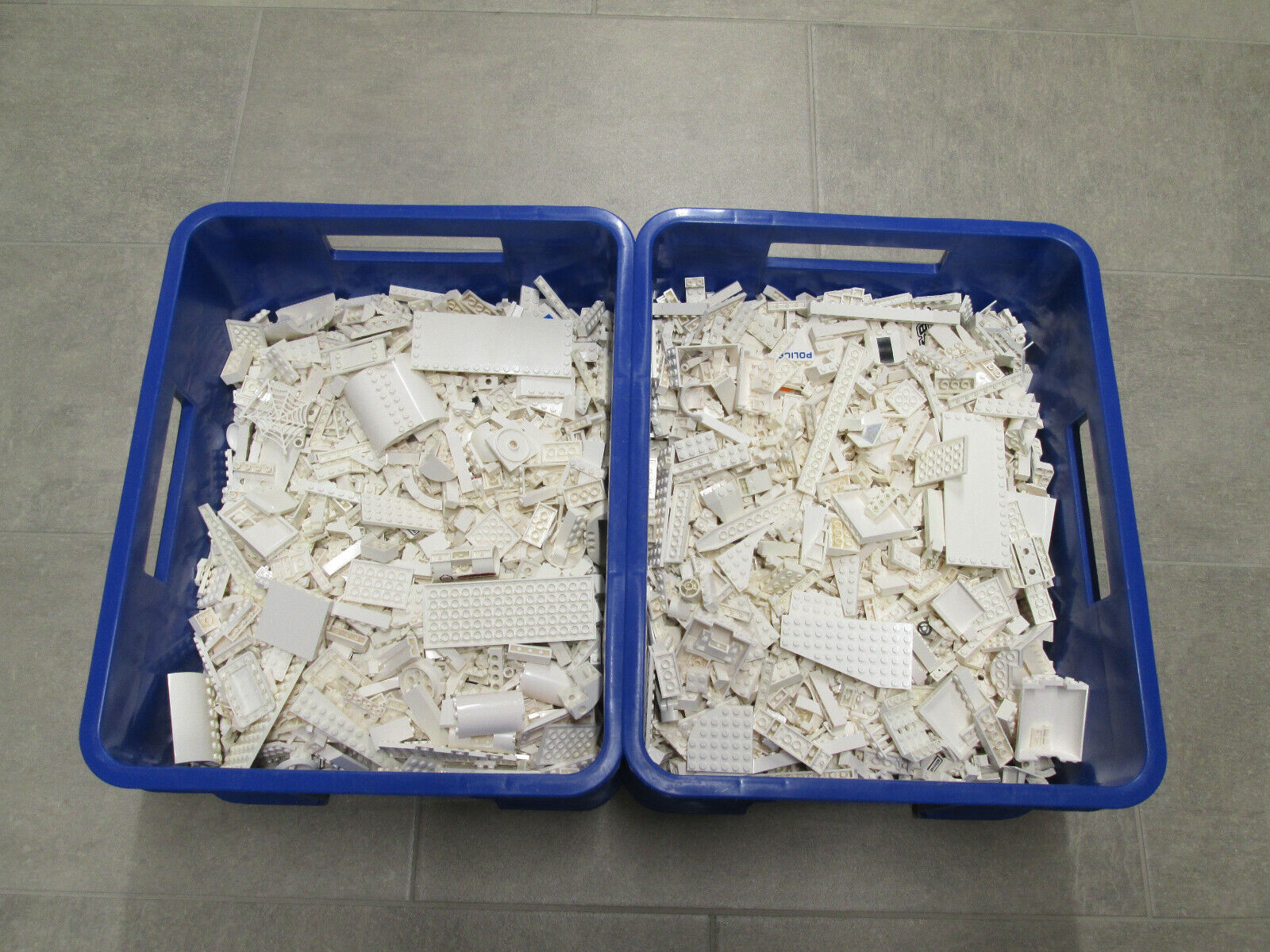 LEGO 1 kg Kiloware weiße Steine,Platten und Sonderteile sauber nicht vergilbt