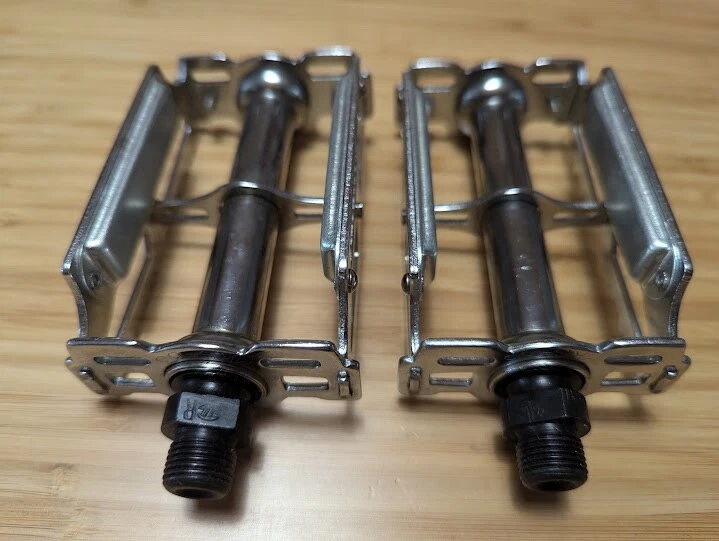 MKS 33 pedals. 9/16" Self levelling pedals Klunker/Touring Made in Japan Foto 3 de 4