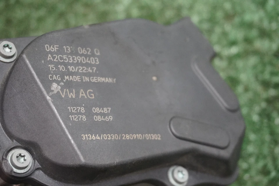 Volkswagen Tiguan 2011 2012 2013 2L carrocería del acelerador fabricante original 22 k millas 06F133062Q Foto 4 de 4