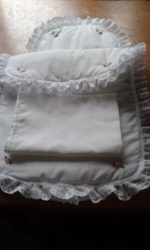 Bettwäsche Quilt Kissenlaken und Matratze für silberne Cross Ranger Puppen Kinderwagen weiß - Bild 1 von 3