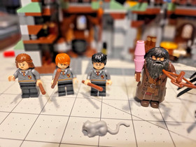 LEGO Harry Potter: Hagrid's Hut (4738) + Knockturn Alley (4720) - 99% Complete