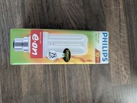 Philips Energy Saver B22 Lightbulb. 230-240V 800 Lumens WW 827 10,000hrs