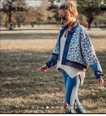 FREE PEOPLE Ditsy Quilted Crop Floral Button Up Distressed Denim Jacket M/L Boho