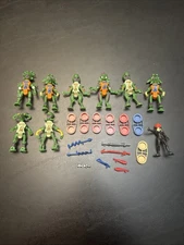 Britains Deetail Space Star System Terror Raiders Alien Figures W/ Accessories