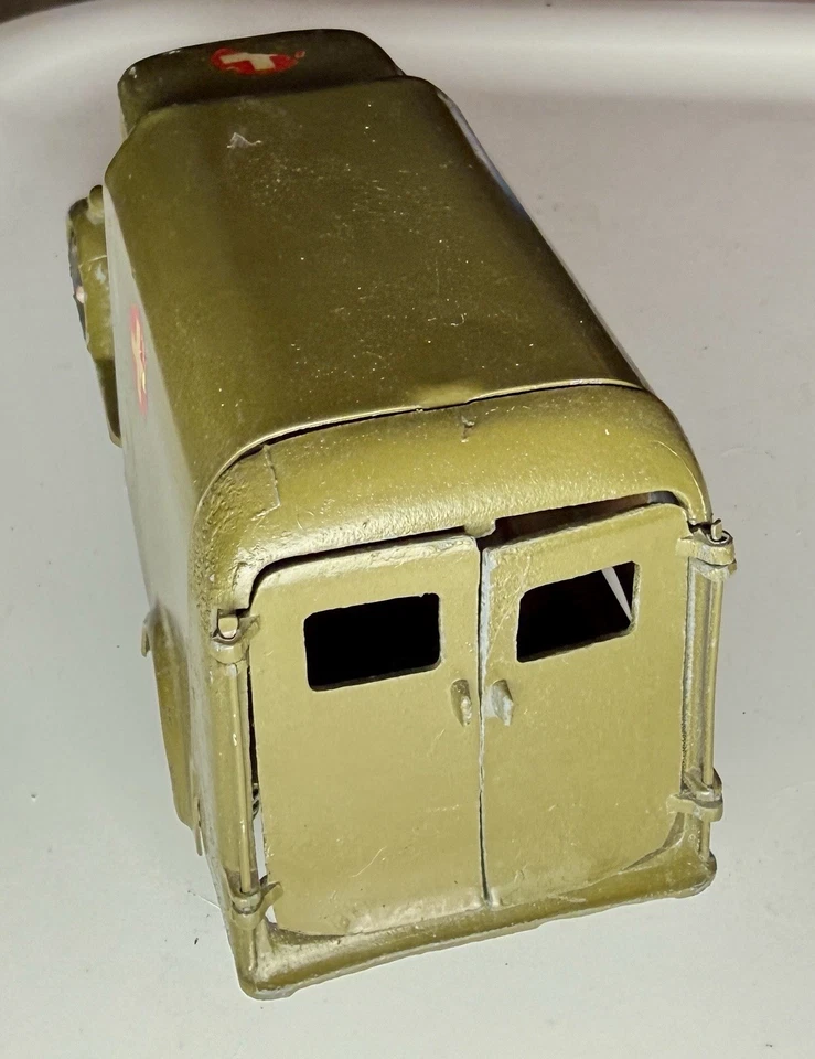 Gran Bretaña-Ltd-Ejército-Ambulancia-Acero Prensado-6 pulgadas-con Camilla-Puertas-Vintage Foto 2 de 4