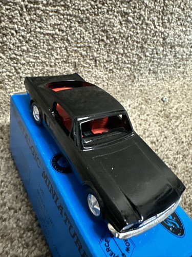 Nostalgic Miniatures Metal 1/43 Rare Mustang #27000 Black New - Picture 3 of 7
