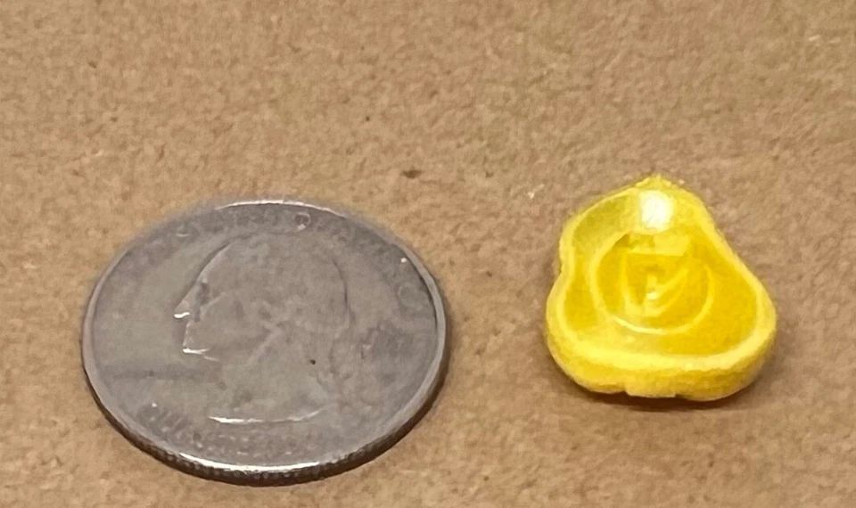 "Precioso vidrio difícil de encontrar HP pera fruta lunar amarillo con detalle marrón 3/4"" 3D" Foto 4 de 4