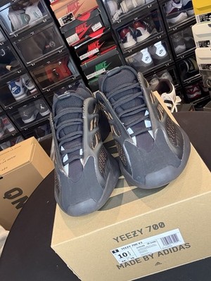 adidas Yeezy 700 V3 Clay Brown Men s Size 10.5