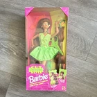 Mattel Barbie Cut and Style Fashion Doll 12644 1994 Vintage w/ Accessories