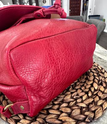 Portland Leather Goods Bucket Backpack Chili Red Excellent  display picture 3