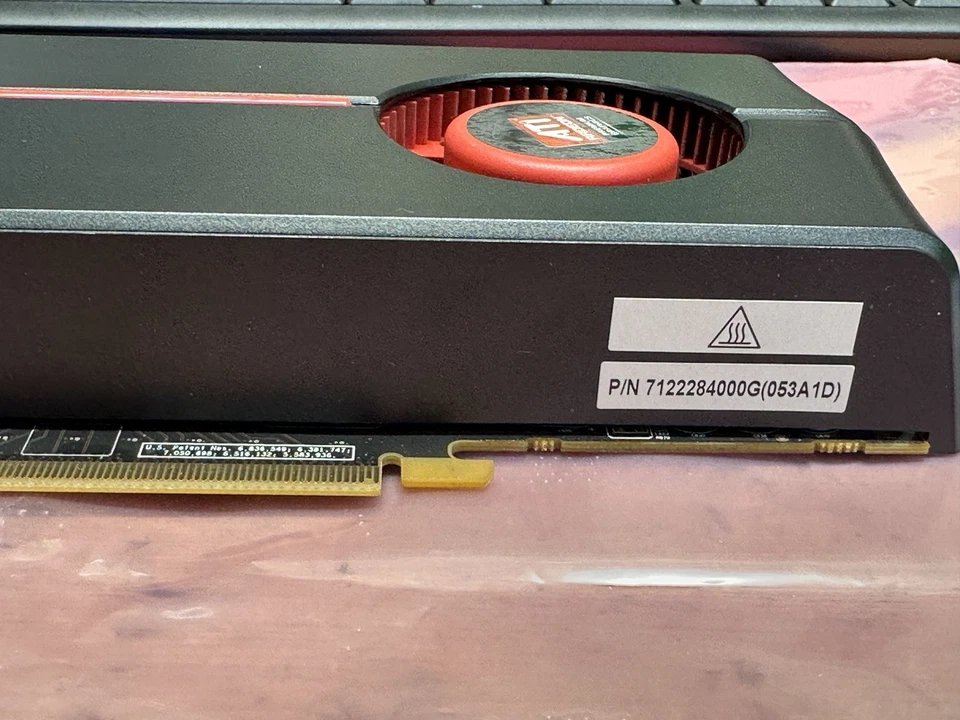 HP 633898-001 ATI Radeon HD6770 1GB GDDR5 128bit Graphics Card - Image 4 of 4