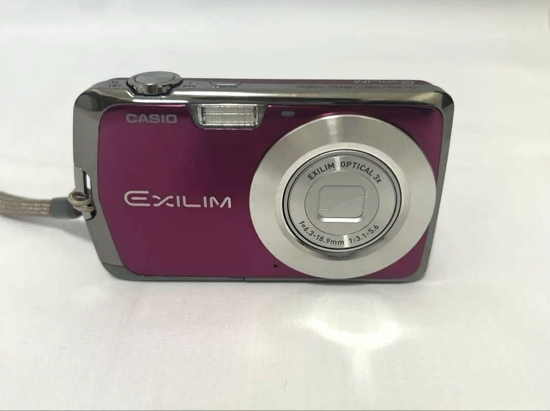 デジタルカメラ CASIO EXILIM CARD EX-Z1 Amazon | CASIO デジタルカメラ EXILIM EX-Z1 シルバー EX-Z1SR