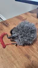 RØDE VideoMicro Compact On-Camera Microphone...