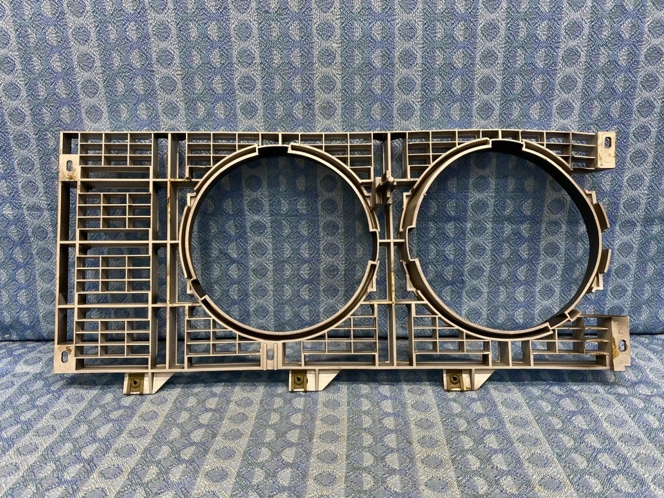 1973 Ford LTD Galaxie Country Squire новый из старых запасов правая фара дверь / ободок D3AZ-13064-A - Изображение 4 из 4