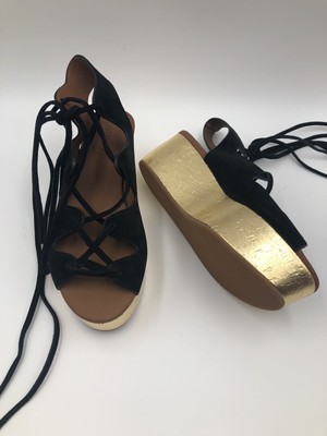 black and gold ladies shoes