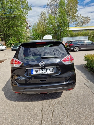 Nissan X-Trail T32 (Baujahr 2014) - Bild 9 von 12
