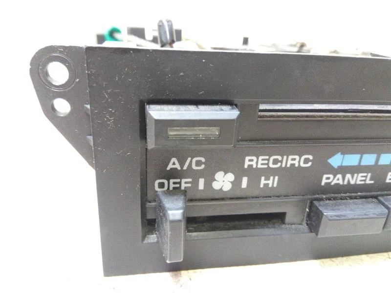 Climatizador de temperatura con aire acondicionado compatible con Dodge Shadow B141-192272 88-90 Foto 2 de 4