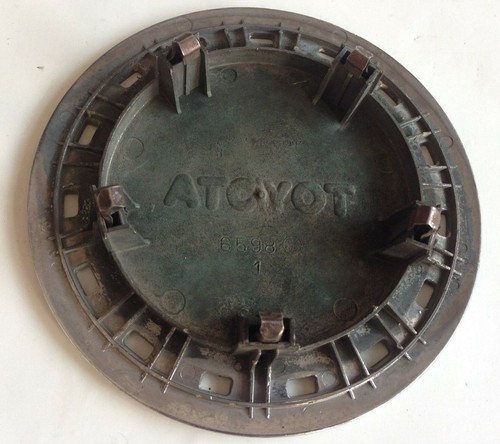 Center cap: Toyota Camry 7 7/8" Outside Diameter P/N 6598 - Picture 2 of 2
