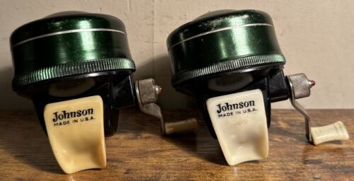 Johnson Sabra 130A SpinCast Fishing Reel Lot (2) Vintage - Picture 1 of 23