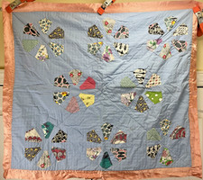 Vintage Shabby Quilt Pinwheel Lightweight Handmade w/ Satin Border 39" x 35"