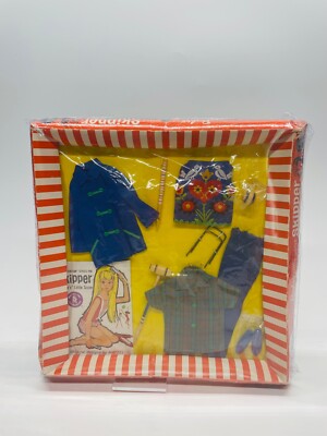 Vintage 1965 Barbie, Skipper #1920 Fun Time Made in Japan