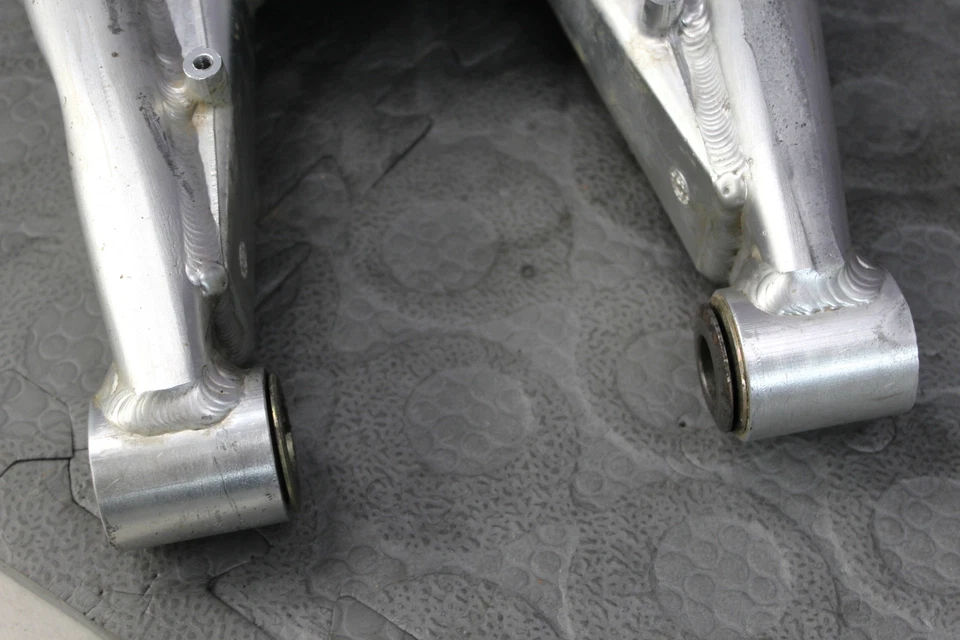 2005husqvarna te510 OEM ПОВОРОТНЫЙ РЫЧАГ ПОДВЕСКИ (8000A4404) - Изображение 4 из 4