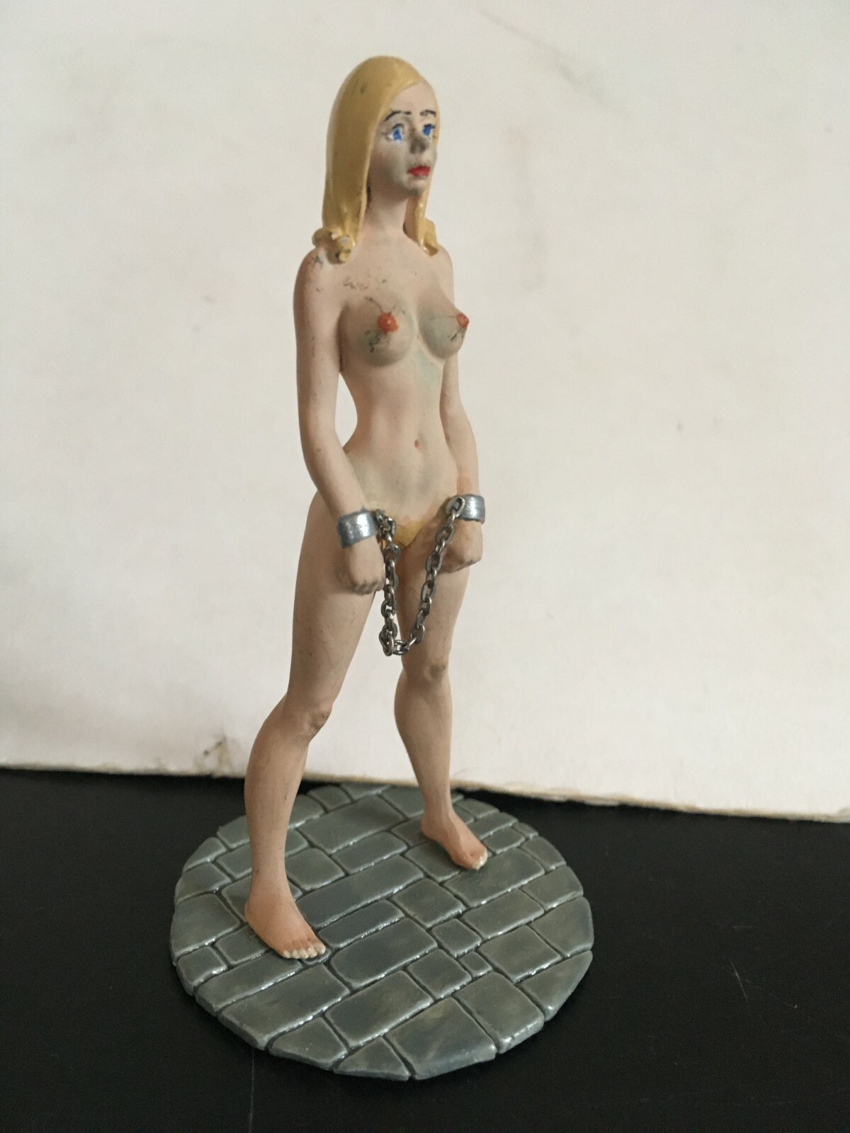 Picture 1 of 4